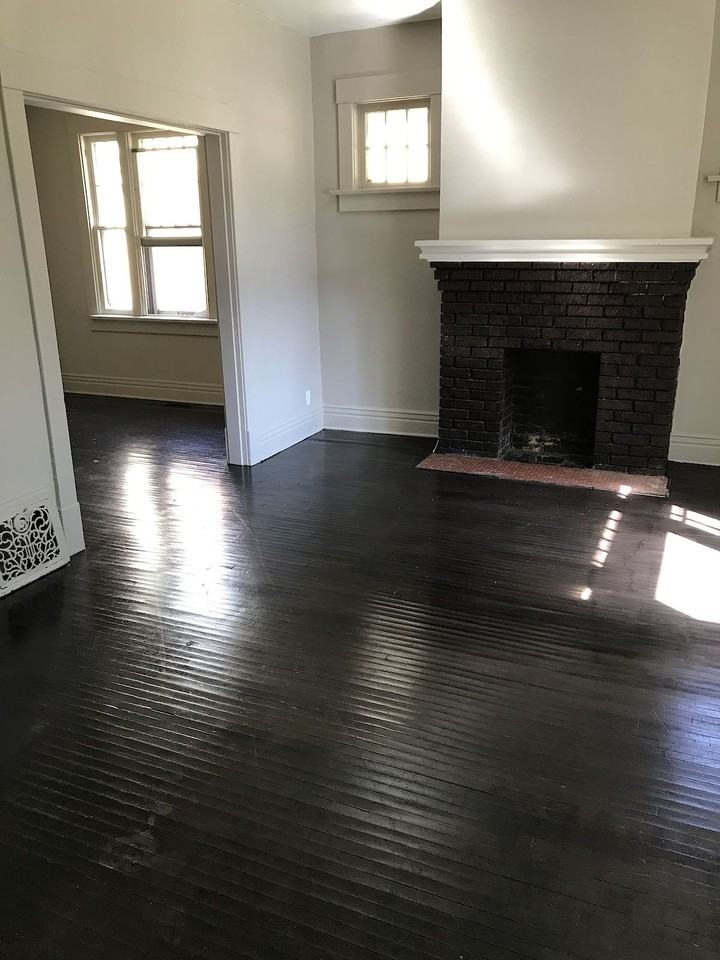 11914 102 Ave Nw - Photo 3 of 12