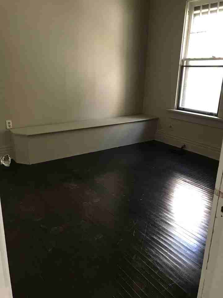 11914 102 Ave Nw - Photo 5 of 12