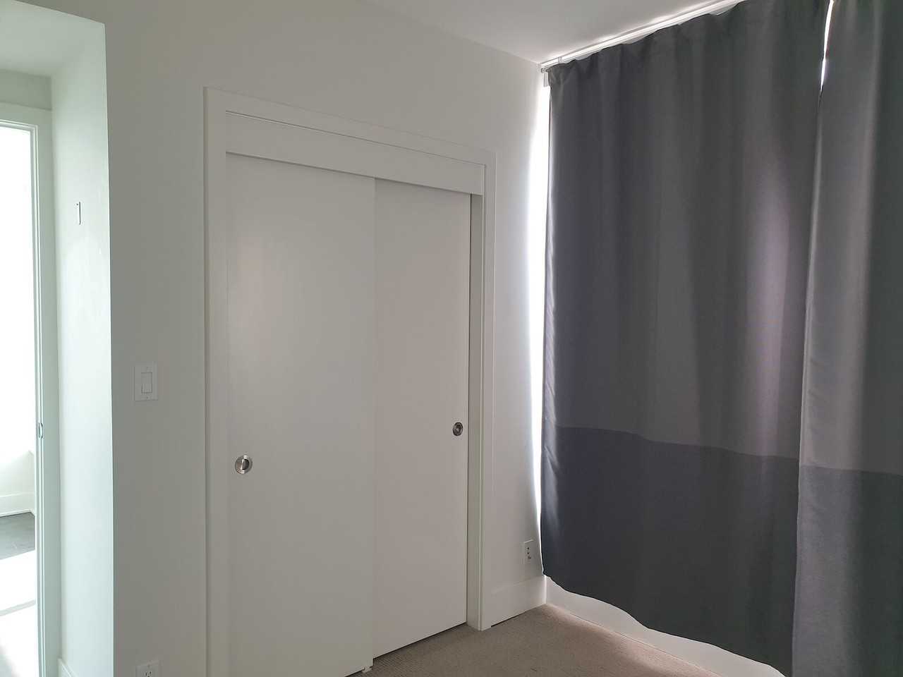901 10 Ave Sw - Photo 3 of 17