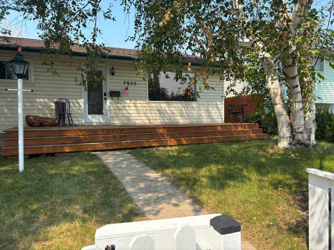 7935 Huntwick Hill Ne - Photo 2 of 15