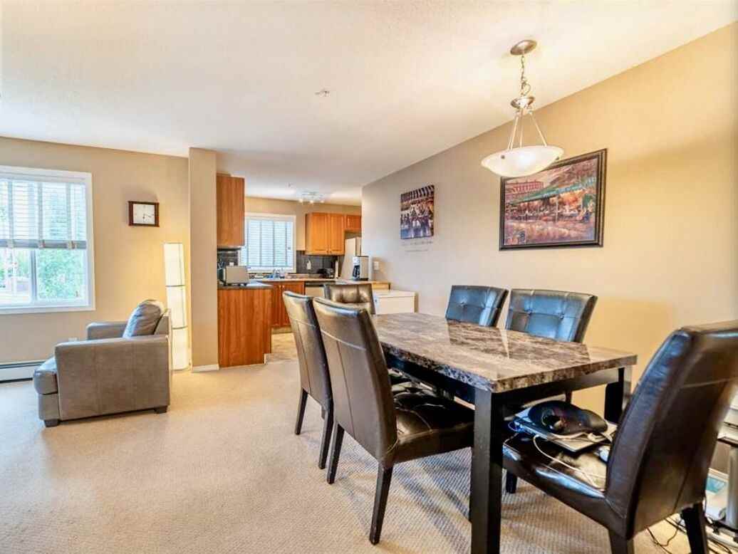 2395 Eversyde Ave Sw - Photo 5 of 20