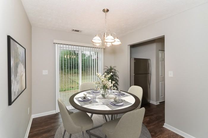 2735 Holly Berry Dr - Photo 4 of 20