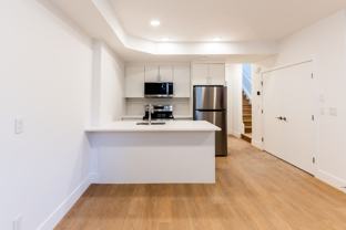 1735 28 St Sw - Photo 1 of 1