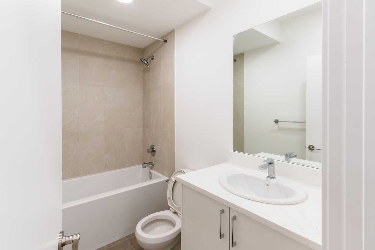 1735 28 St Sw - Photo 7 of 12