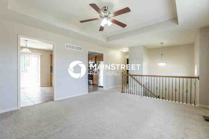 7213 E 165th St - Photo 3 of 17