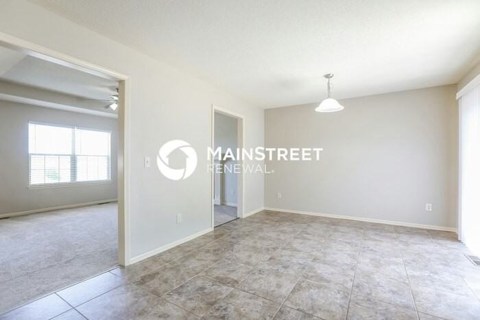 7213 E 165th St - Photo 4 of 17