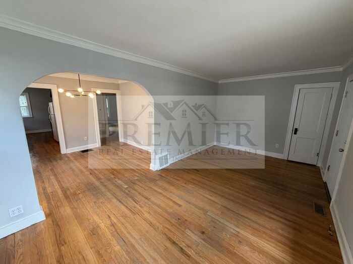 4621 Wyoming St - Photo 4 of 16