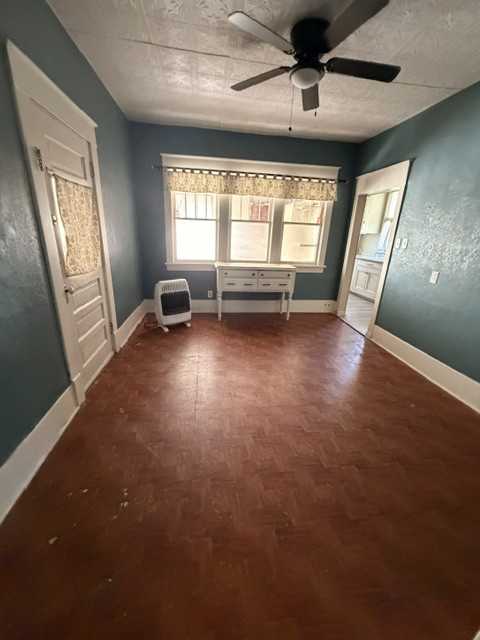 629 Ne Twiss Ave #NA - Photo 6 of 12