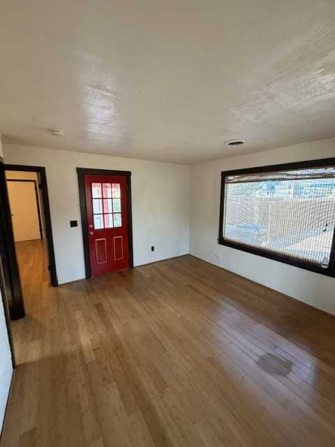734 Sw 15th St #NA - Photo 4 of 14