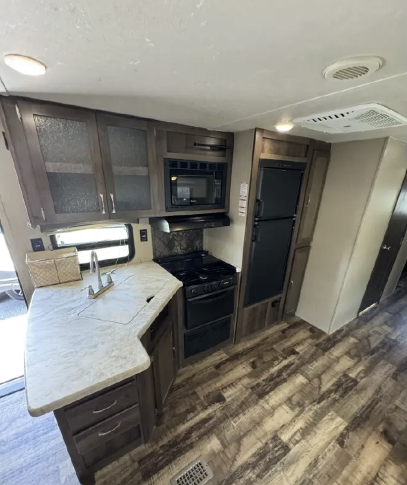 403 Cook Rd #NA - Photo 6 of 9