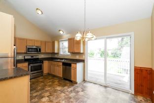 2421 W Bridge St #NA - Photo 1 of 1