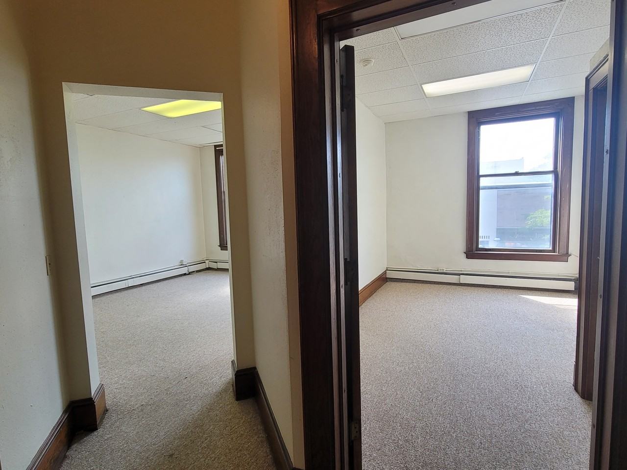 309 E Lake St #4 - Photo 5 of 7