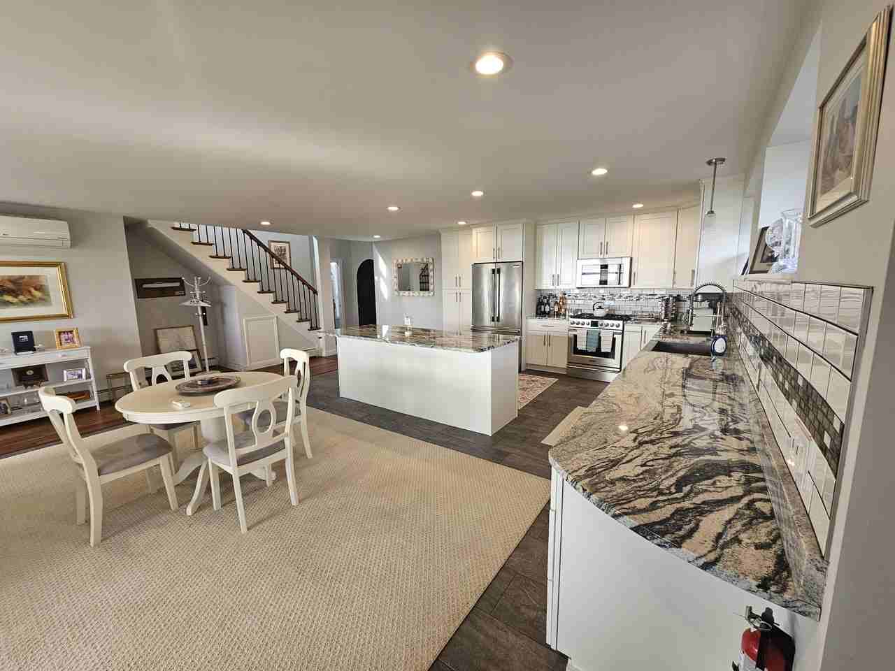 556 E Shore Rd #NA - Photo 5 of 26