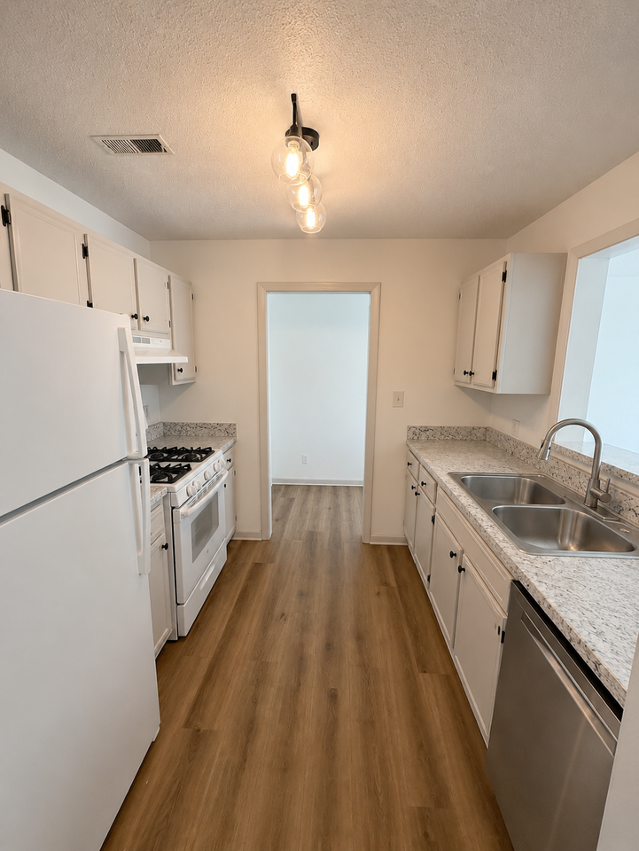 5812 Pointer Dr Apt 201 #NA - Photo 2 of 11