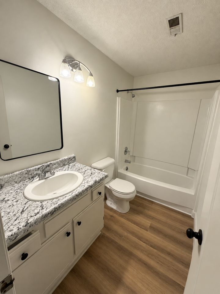 5812 Pointer Dr Apt 201 #NA - Photo 5 of 11