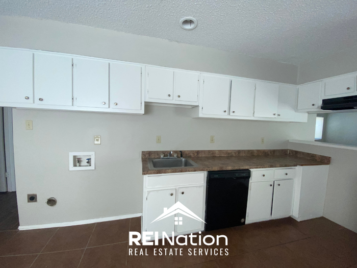 4789 Bent Ct - Photo 5 of 18