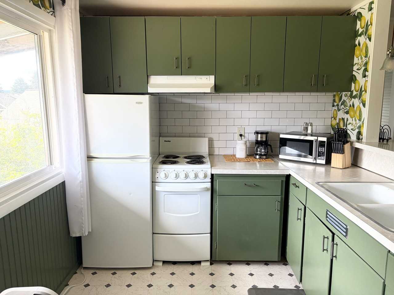 410 W Pear St #2 - Photo 2 of 18