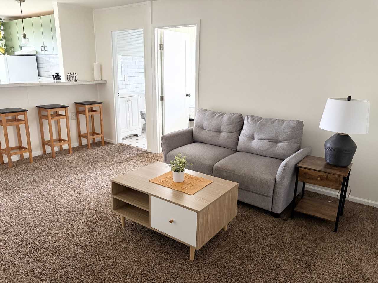 410 W Pear St #2 - Photo 6 of 18