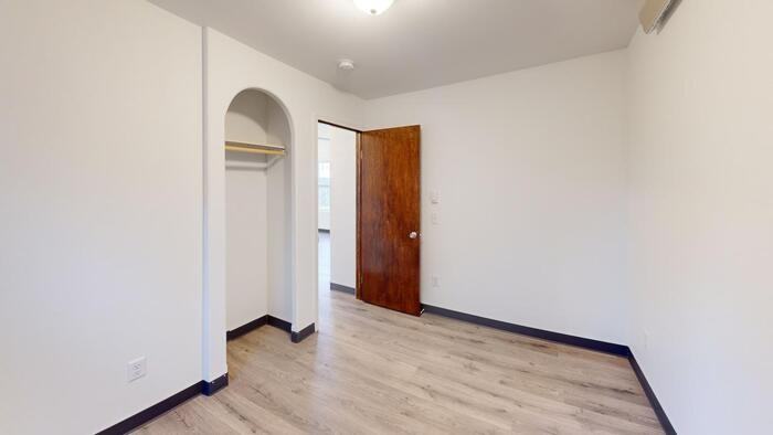 518 2nd St Ne #2 - Photo 6 of 10