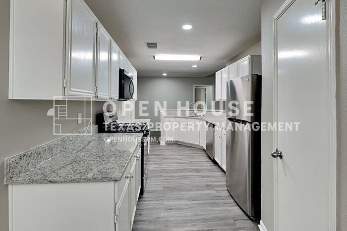 19302 Winding Branch Dr - Photo 6 of 21