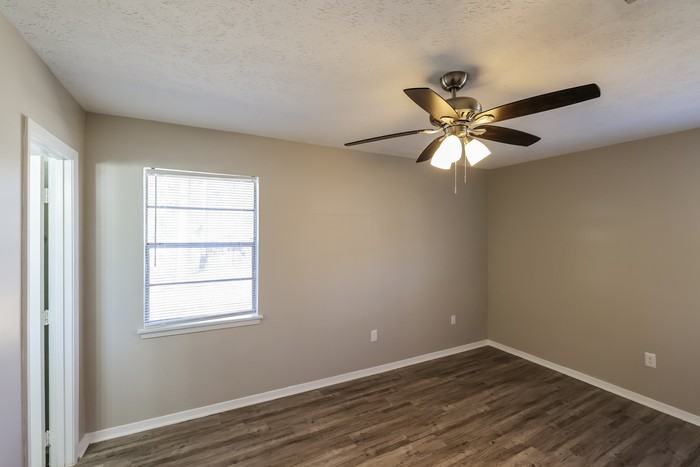 57 Willowbrook Ln - Photo 6 of 11