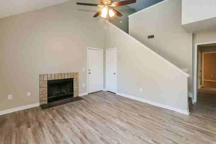 187 Cumberland Rd - Photo 5 of 13