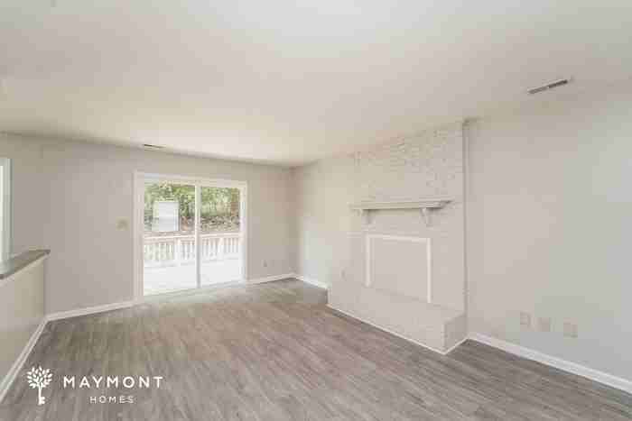 7209 Canyon Dr - Photo 5 of 12