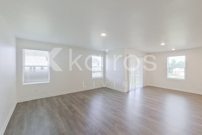 133 George Oxford Dr - Photo 4 of 23