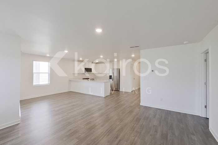 133 George Oxford Dr - Photo 6 of 23