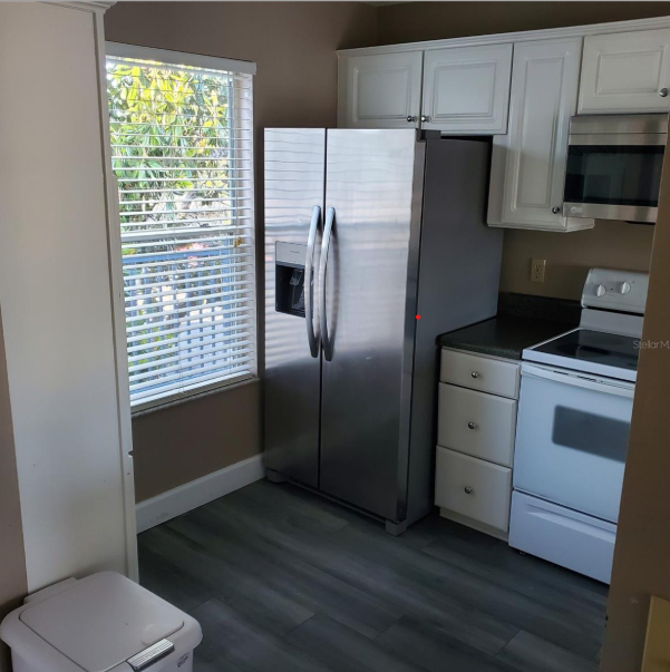 2504 Woodgate Blvd #1 - Photo 5 of 8