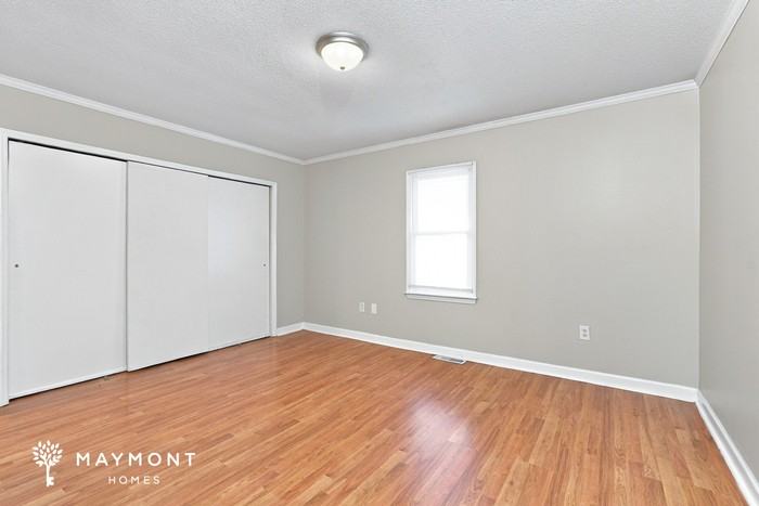 1628 Thompson Dr - Photo 7 of 15
