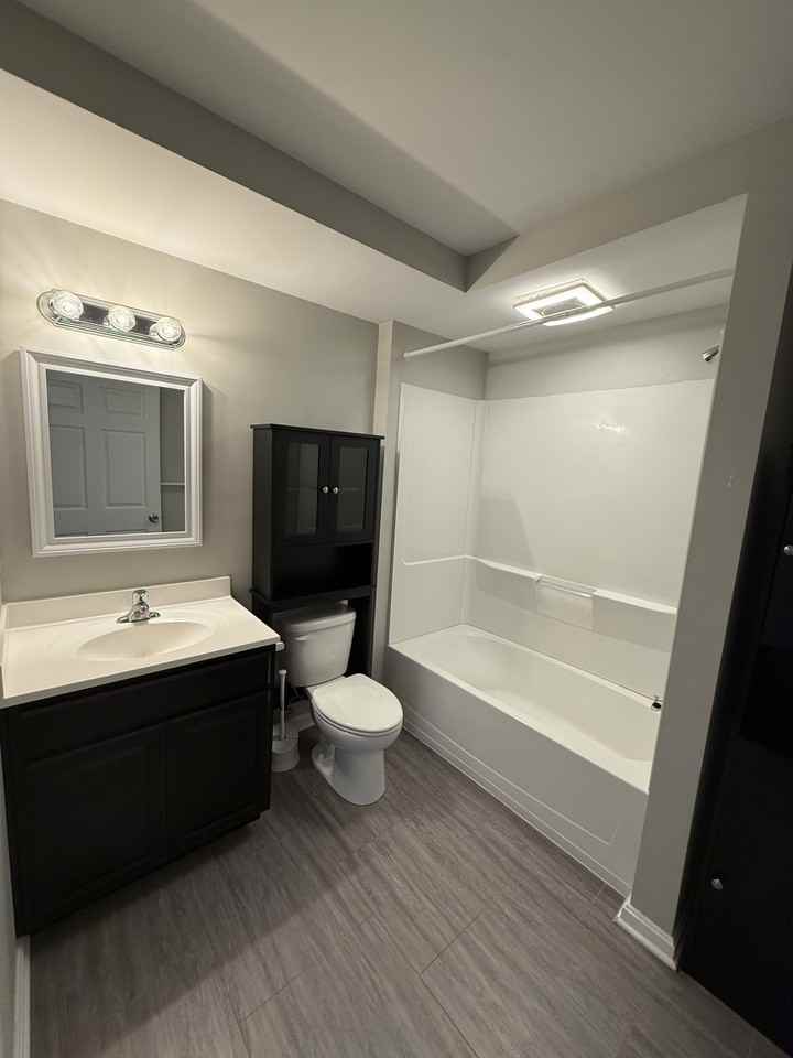 460 Main St #1000B - Photo 2 of 16