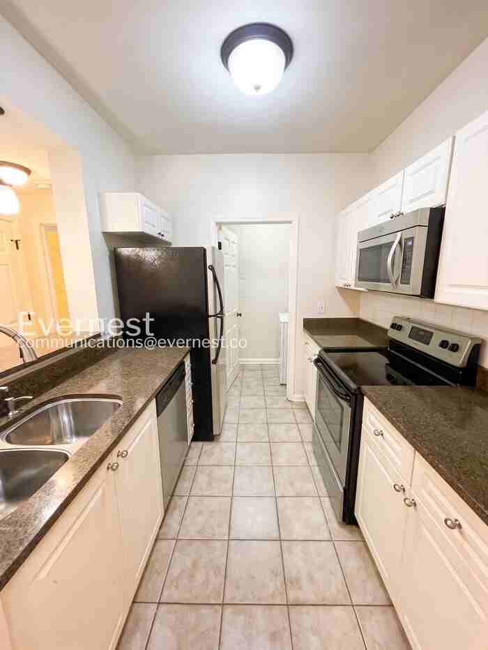 2025 Woodmont Blvd #212 - Photo 4 of 28