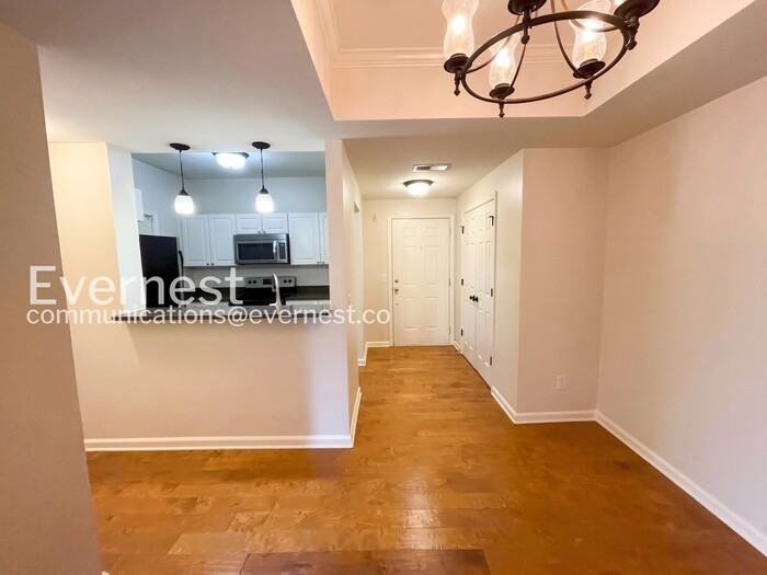 2025 Woodmont Blvd #212 - Photo 7 of 28