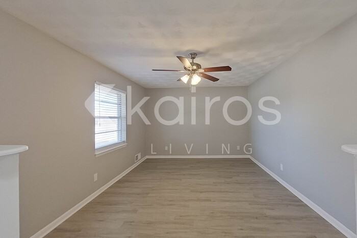 325 W Pleasant Run Rd - Photo 5 of 33