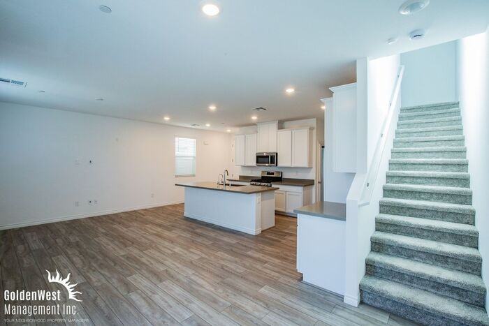 8831 Roadrunner Ravine St - Photo 5 of 24