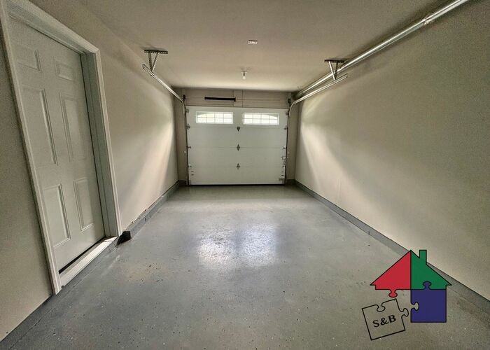 63 Southerberry Dr #102 - Photo 4 of 23