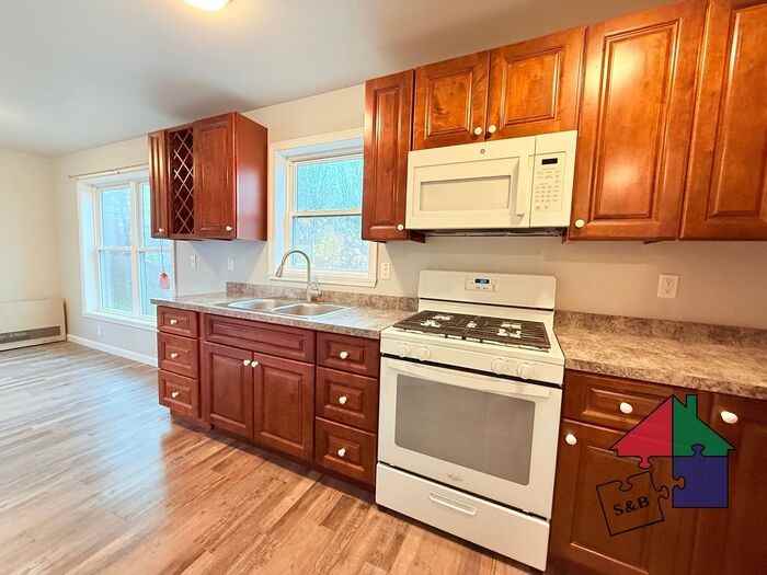 28 Cornelia Ct #217 - Photo 5 of 27