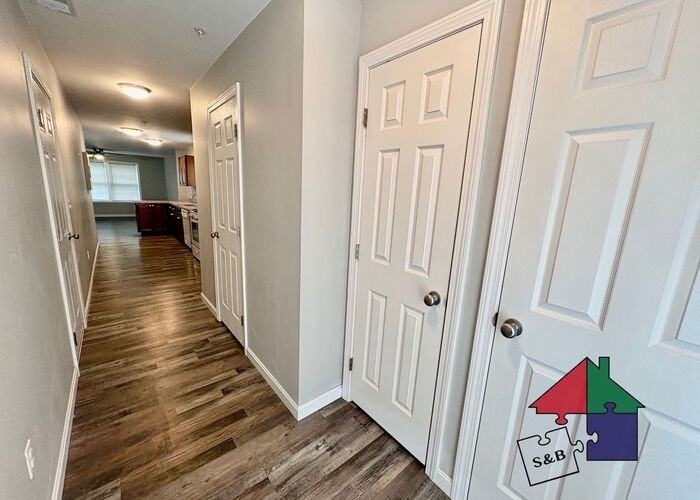 39 Cornelia Ct - Photo 7 of 33