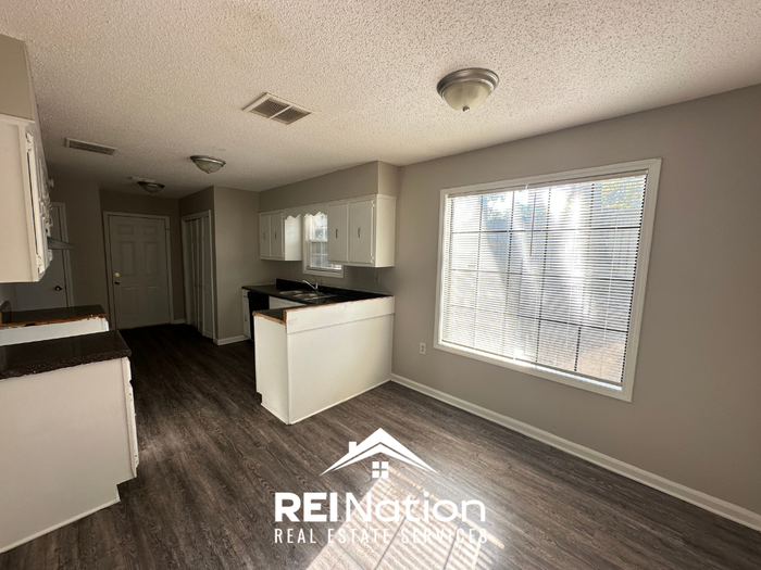 5350 Craigmont Dr - Photo 6 of 26