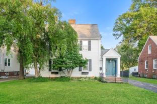 1676 Edgefield Rd - Photo 1 of 1