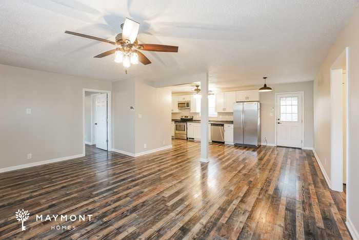 1030 Tolliver Way - Photo 5 of 12