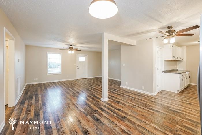 1030 Tolliver Way - Photo 6 of 12