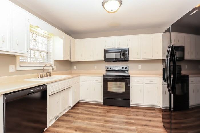 2683 Elkmont Dr - Photo 7 of 13