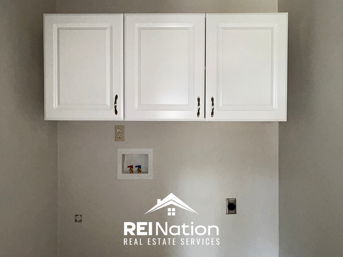 7041 Dunbarton Dr - Photo 6 of 19