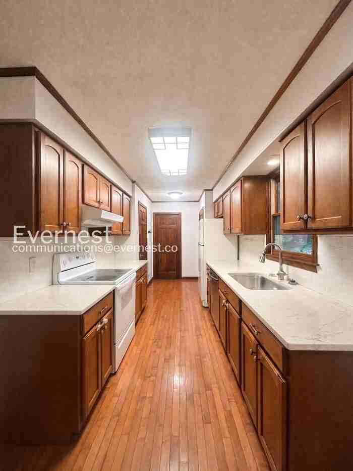 3927 Buckland Dr Sw - Photo 4 of 29
