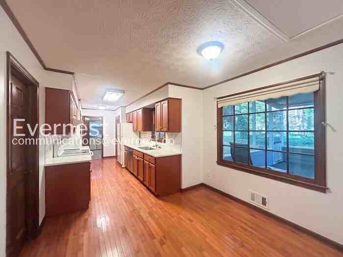 3927 Buckland Dr Sw - Photo 6 of 29