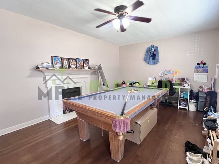 2422 Monroe St - Photo 4 of 24