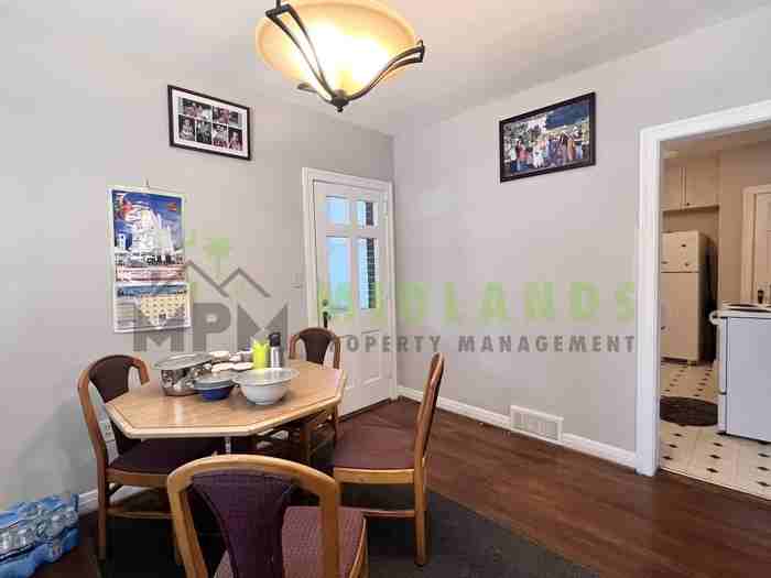 2422 Monroe St - Photo 6 of 24