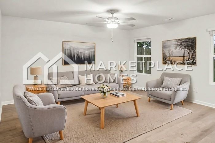 4161 Hudson Ct Sw - Photo 4 of 23